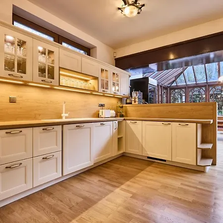 *the Little Castle* With Heated Pool And Sauna Villa *