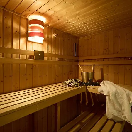 *the Little Castle* With Heated Pool And Sauna Villa *