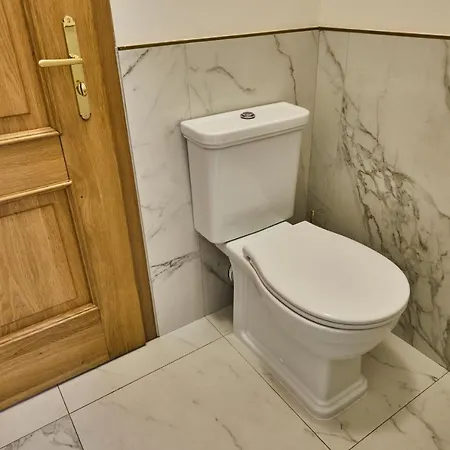 *the Little Castle* With Heated Pool And Sauna Villa